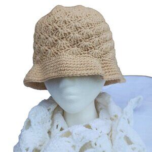 Handcrocheted Boho Retro Flapper Style Chunky Knit Beige Hat & White Scarf Set